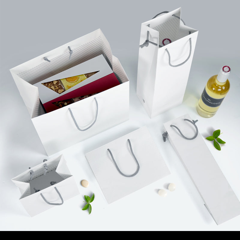 Sac boutique Standard Lupuna poignées papier 33+11,5x24cm par 120